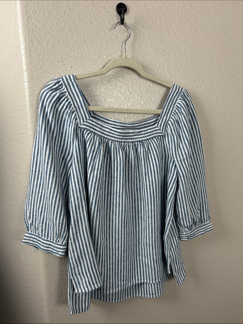 Universal Thread Blue White Striped Square-Neck Blouse Sz M Linen Blend TC0246
